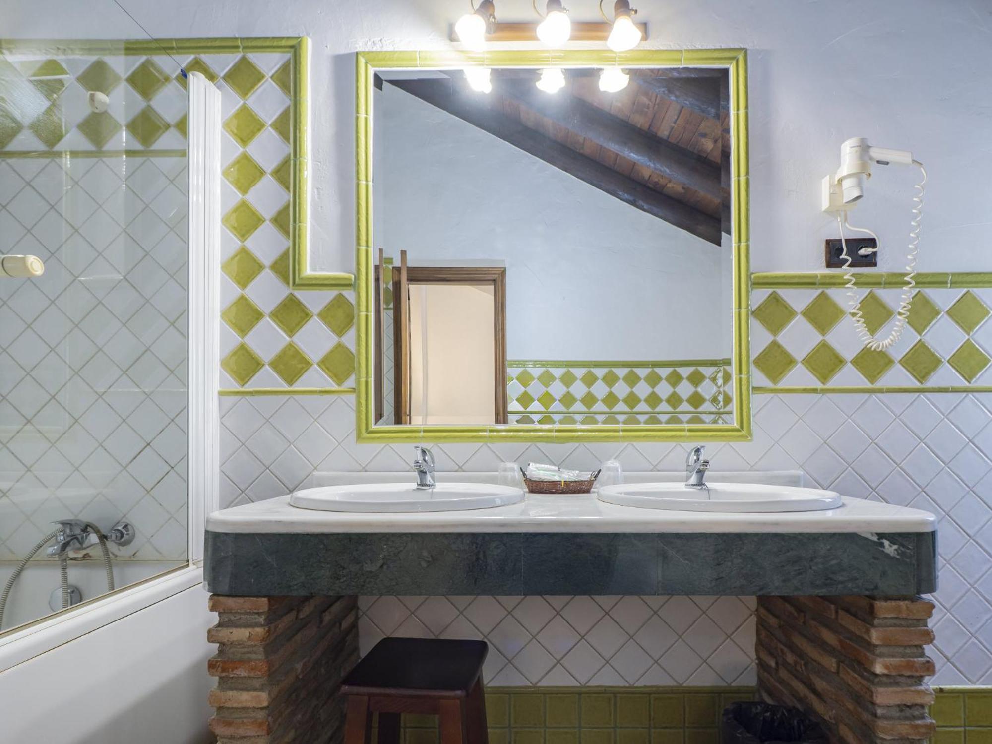Cubo'S Hotel Cortijo San Antonio Casarabonela Eksteriør billede